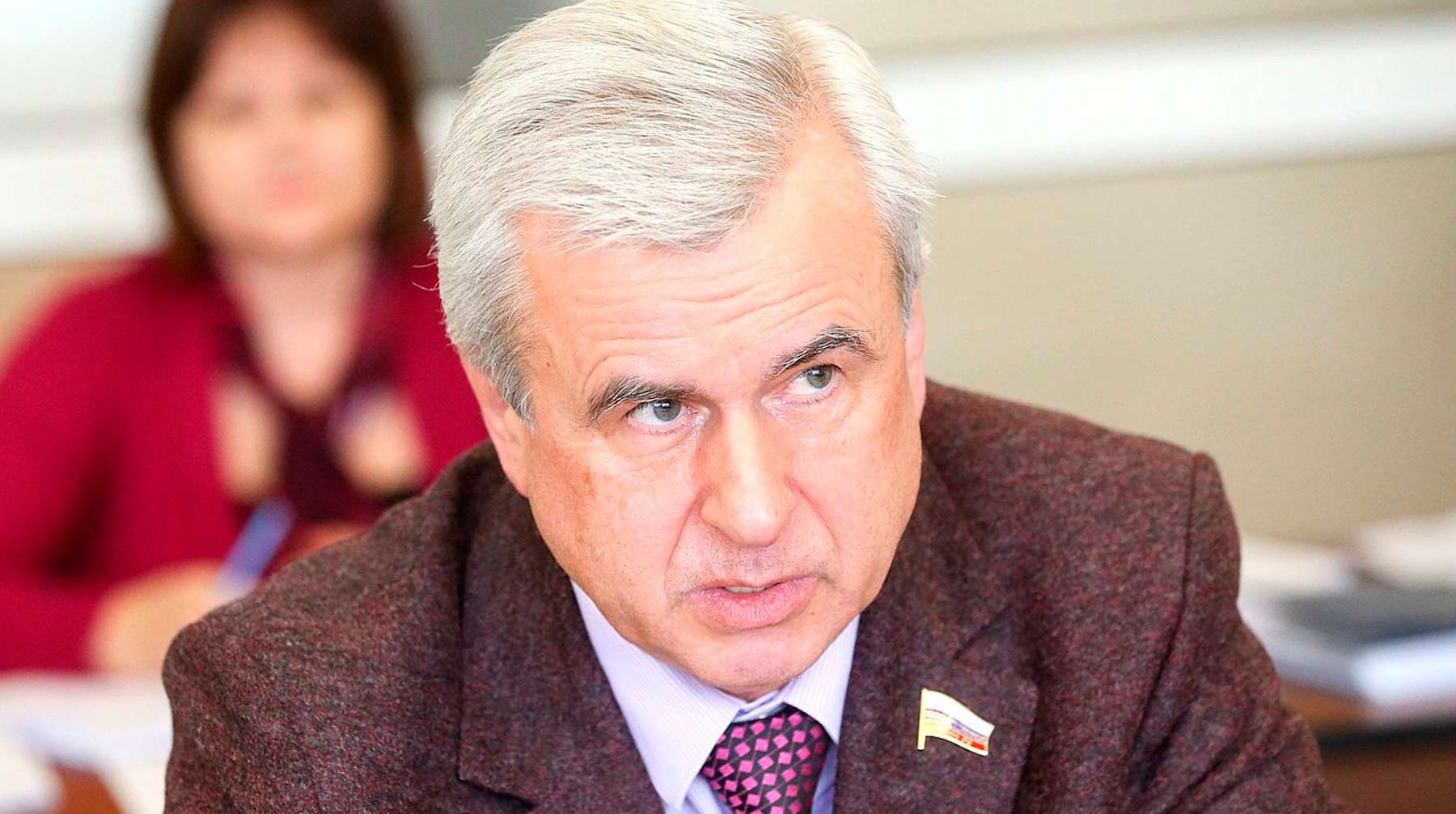 Dailystorm - «Единая Россия» обсудит снятие депутата с должности в комитете Госдумы по госстроительству