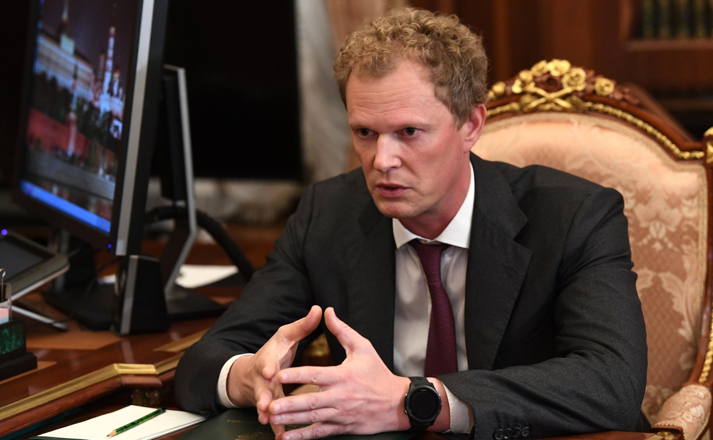 Предполагается получить 20,5 триллиона рублей, это на 10% ниже по сравнению с прошлым годом Руководитель Федеральной налоговой службы Даниил Егоров.