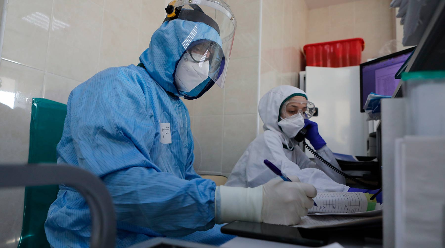 Общее число заболевших в стране за время пандемии достигло 2 114 502 Фото: © АГН Москва / Софья Сандурская