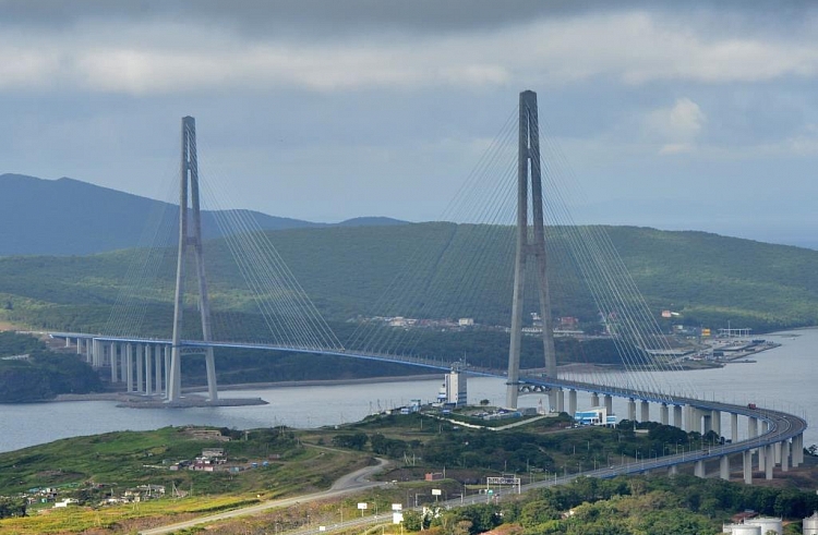 Регион остается в режиме ЧС с 20 ноября Мост на остров Русский