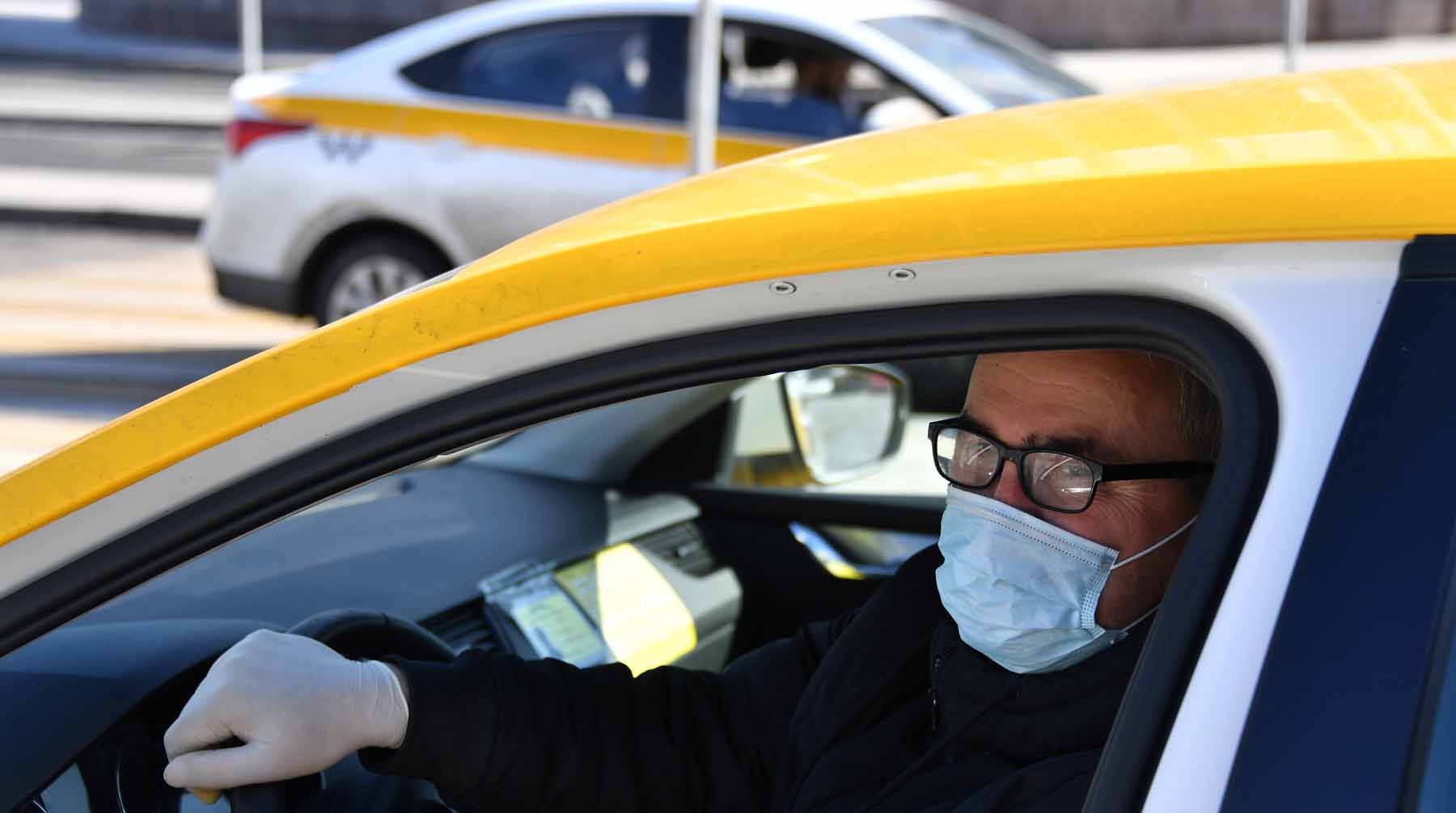 Dailystorm - Власти Москвы выделили 128,4 миллиона рублей на бесплатные перевозки врачей на такси