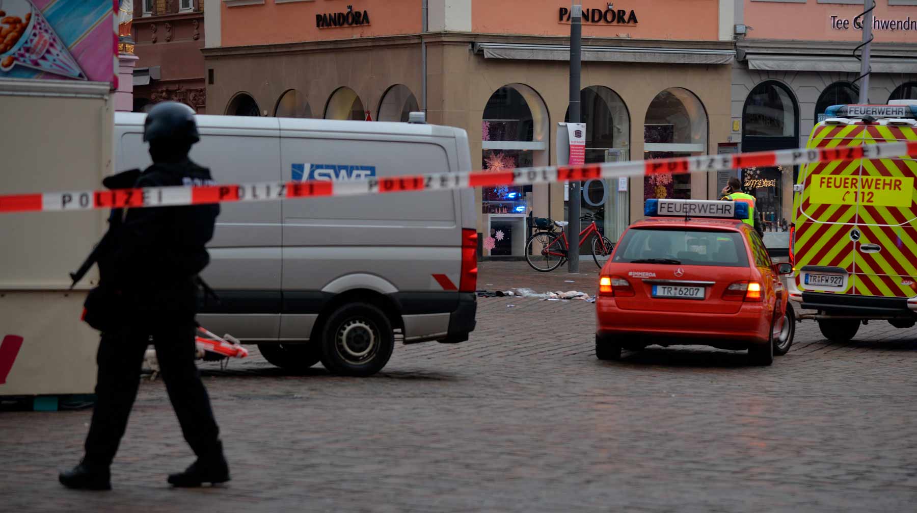По предварительной информации, два человека погибли и еще по меньшей мере 10 получили ранения Фото: © Global Look Press / Harald Tittel