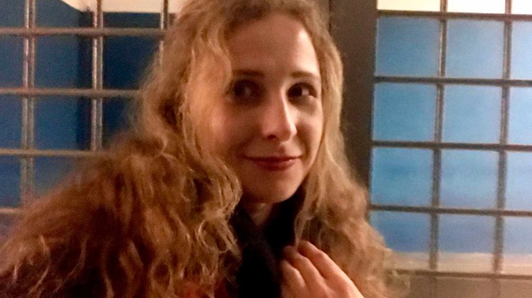 «Самый веселый эпизод!»: участница Pussy Riot рассказала о задержании за акцию против произвола силовиков — Daily Storm