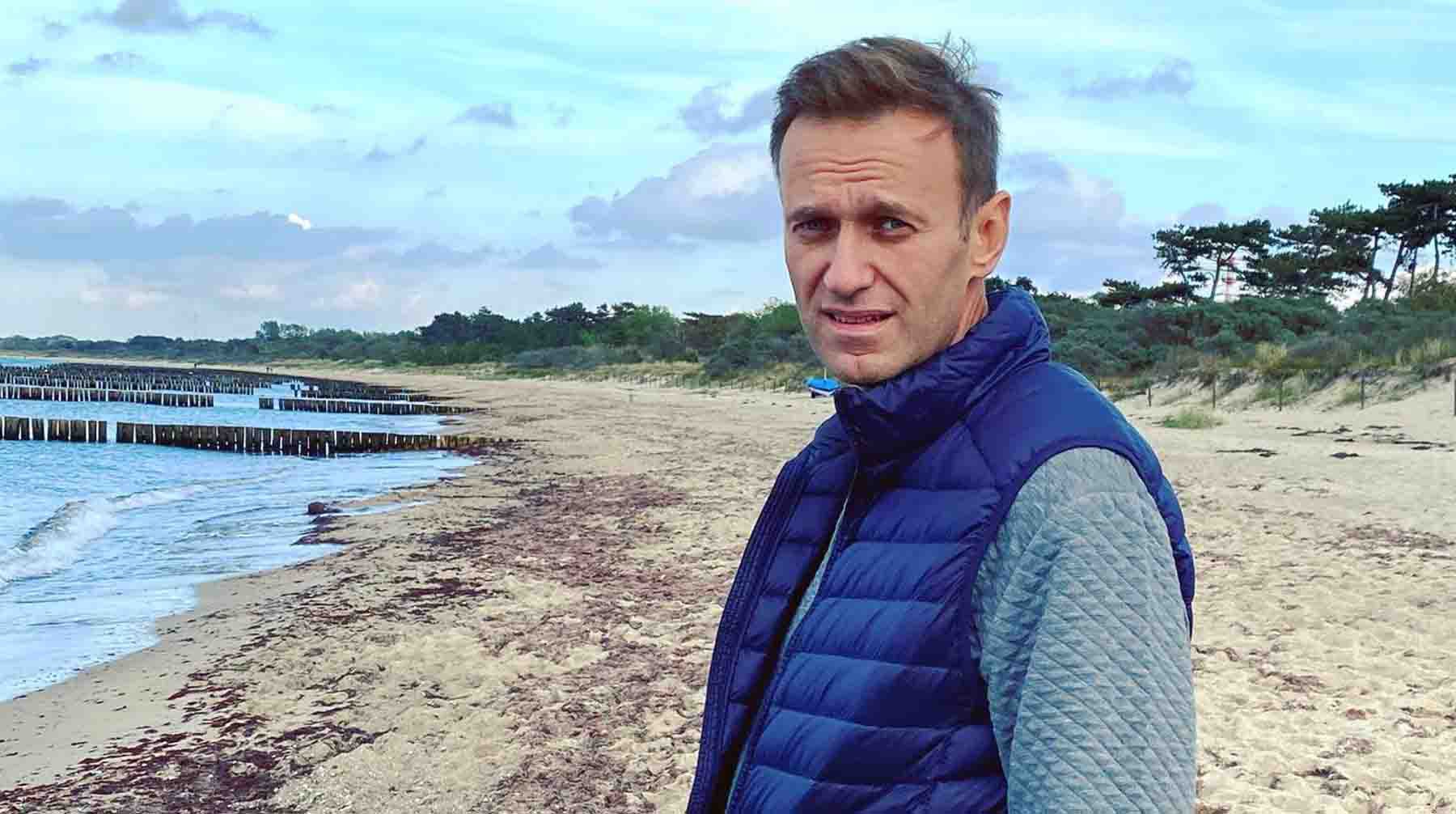 Dailystorm - Путин: ФСБ имеет основания присматривать за Навальным