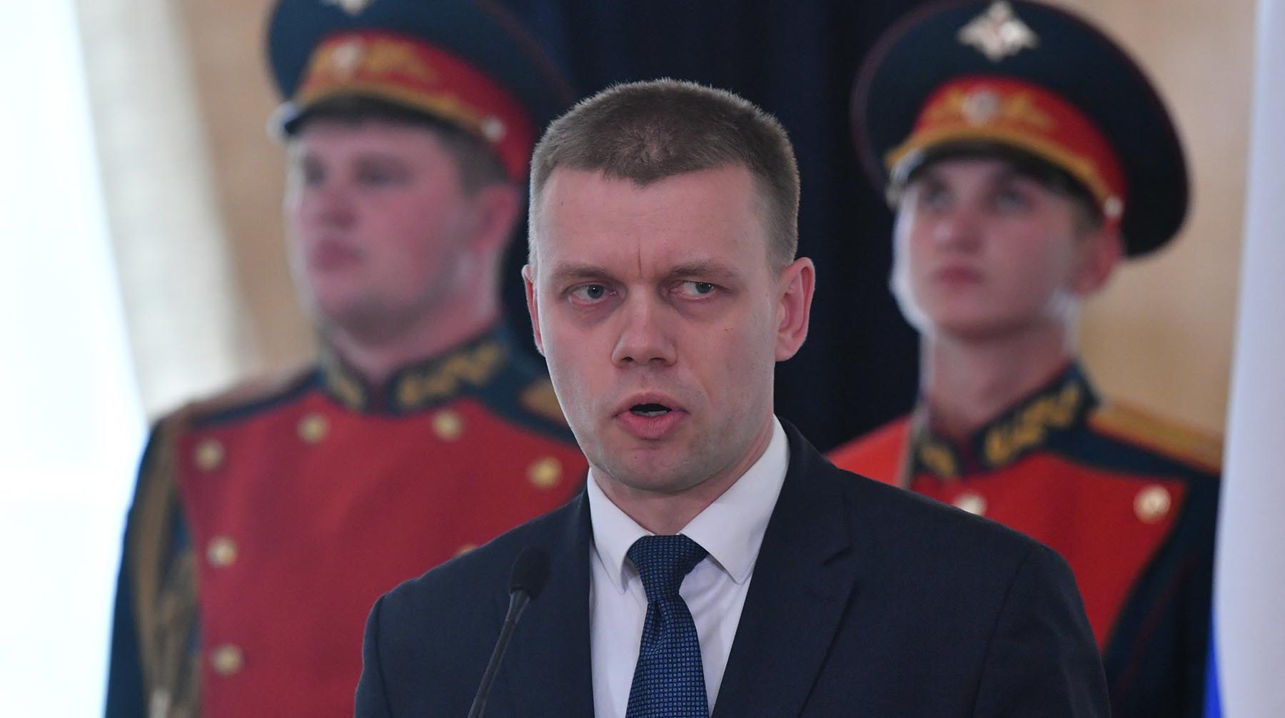 Член президиума ЦК Сергей Обухов сообщил, что к парламентарию «накопились вопросы» Евгений Ступин