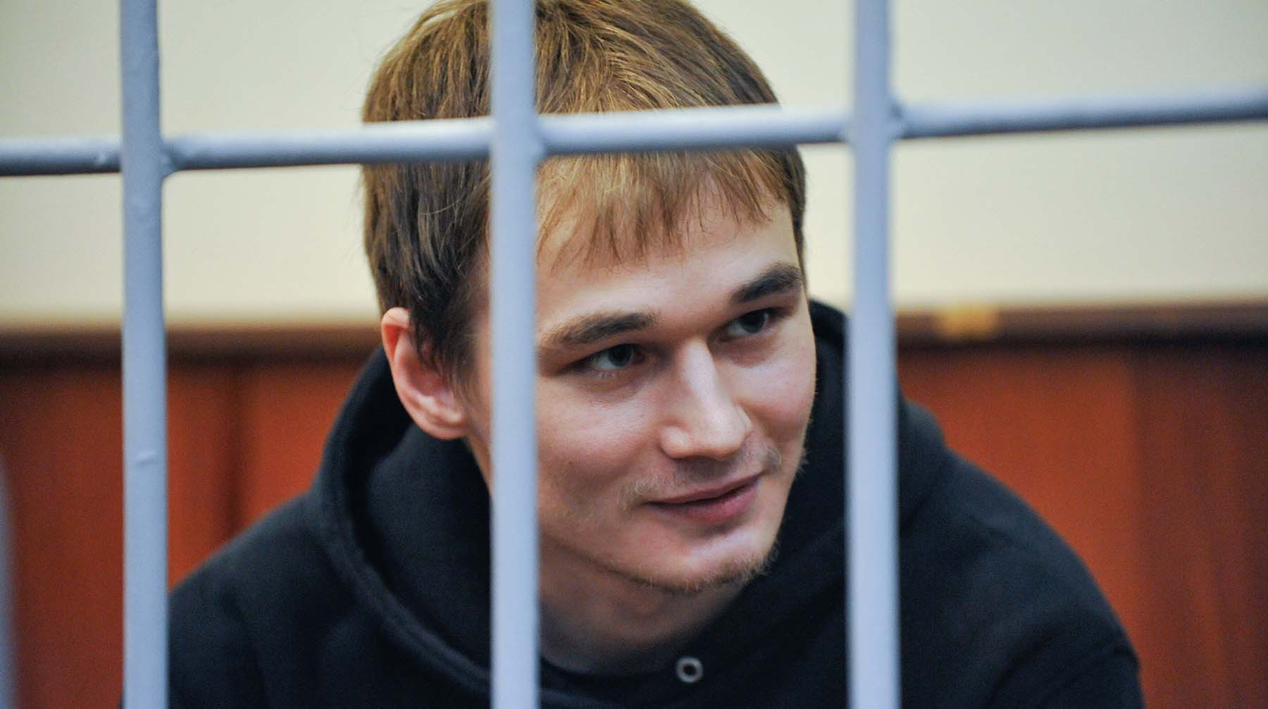 Dailystorm - Аспиранта МГУ Мифтахова приговорили к шести годам за атаку на офис «Единой России»