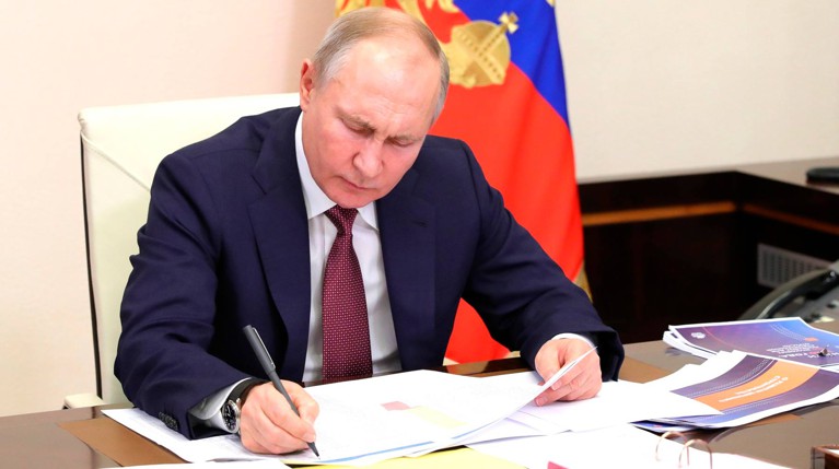 Путин назвал четыре основных приоритета для развития экономики — Daily Storm
