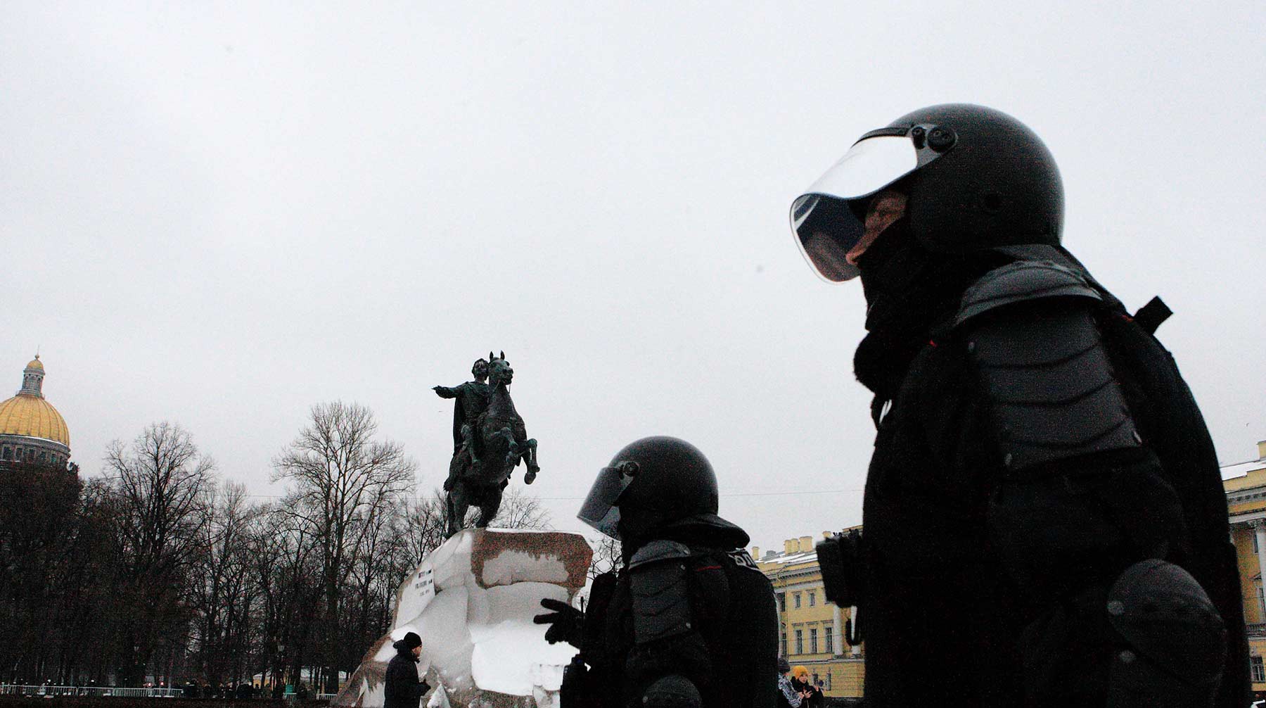 Dailystorm - В Москве задержали мужчину, избившего полицейского на митинге