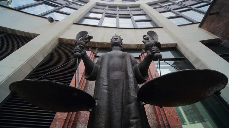 Суд на Урале отправил на лечение главу секты, причастную к убийству девятилетнего мальчика — Daily Storm