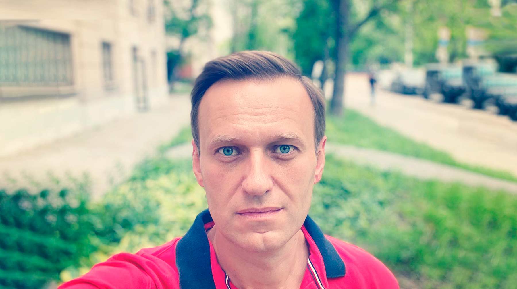 Оппозиционер получил в СИЗО сборник шуток и с помощью одной из них неприлично пошутил над прокурором Фроловой Алексей Навальный