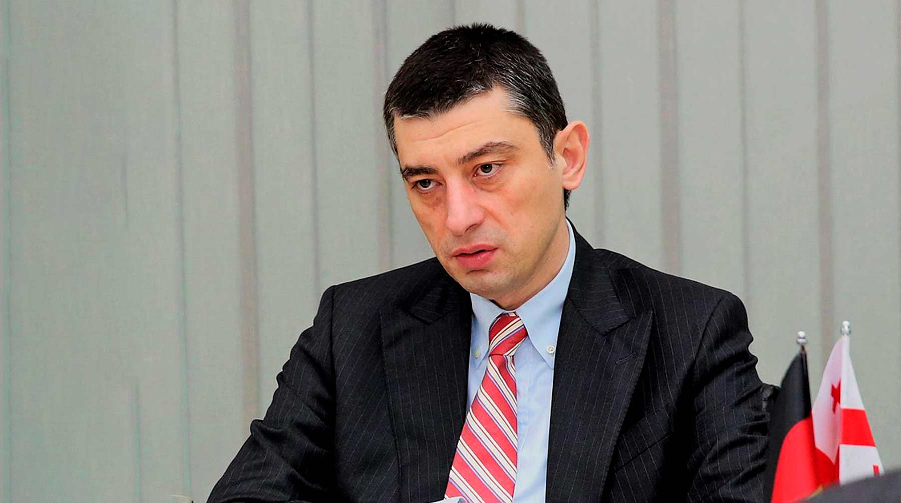 Свое решение Георгий Гахария объяснил разногласиями в команде и политическим кризисом в стране Премьер-министр Грузии Георгий Гахария