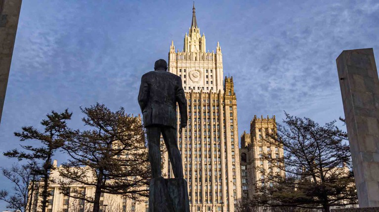 МИД РФ пригласил иностранных дипломатов привиться от COVID-19 — Daily Storm