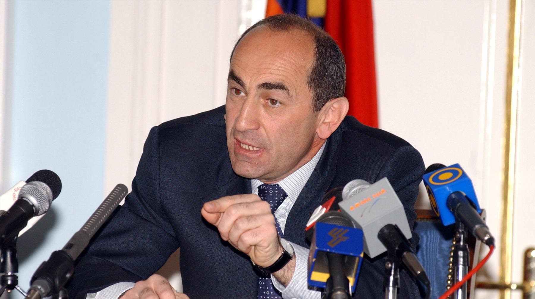 Dailystorm - Бывший президент Армении Кочарян призвал народ сплотиться вокруг армии