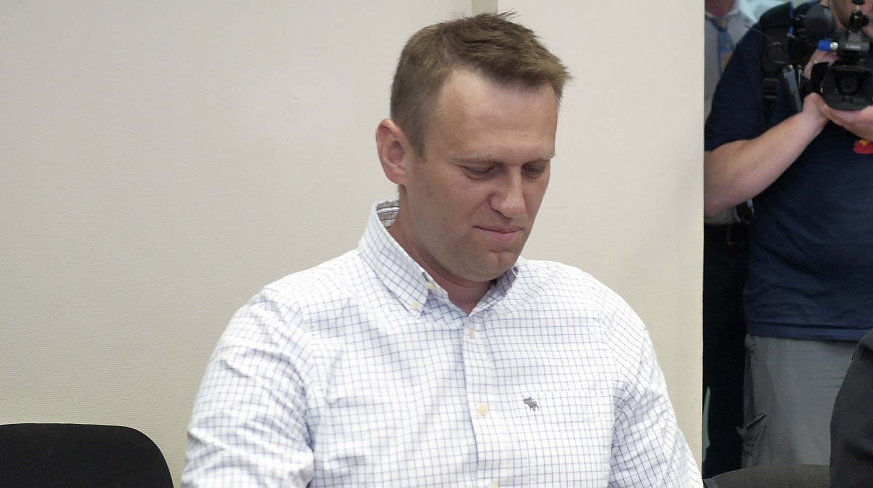 Dailystorm - «Коммерсантъ»: На майора полиции завели дело за утечку данных для расследования о Навальном