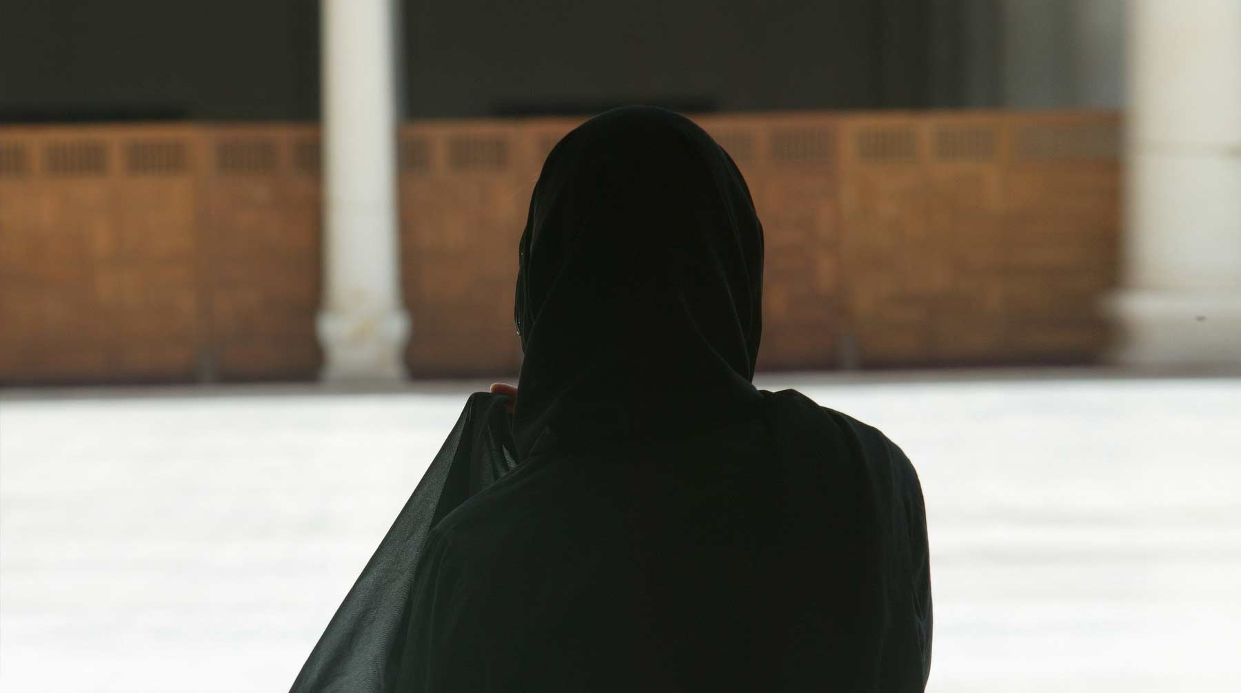 Dailystorm - Суд Дагестана забрал у матери детей за отказ от хиджаба и пирсинг