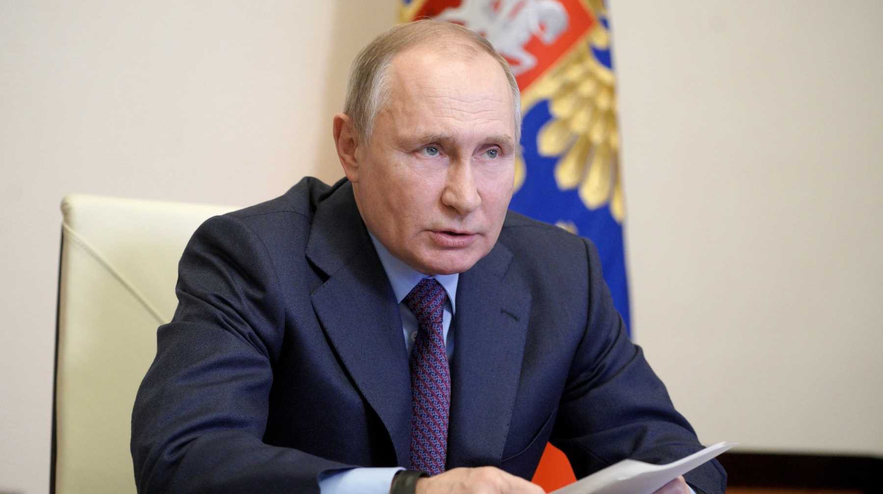 Dailystorm - В Кремле объяснили нежелание Путина вакцинироваться перед камерами