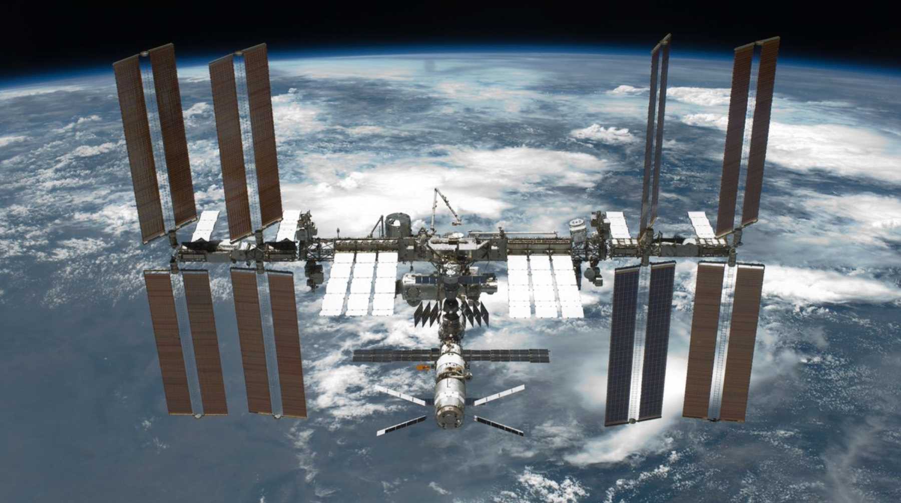 Dailystorm - В России космонавтам подняли зарплату до 500 тысяч рублей