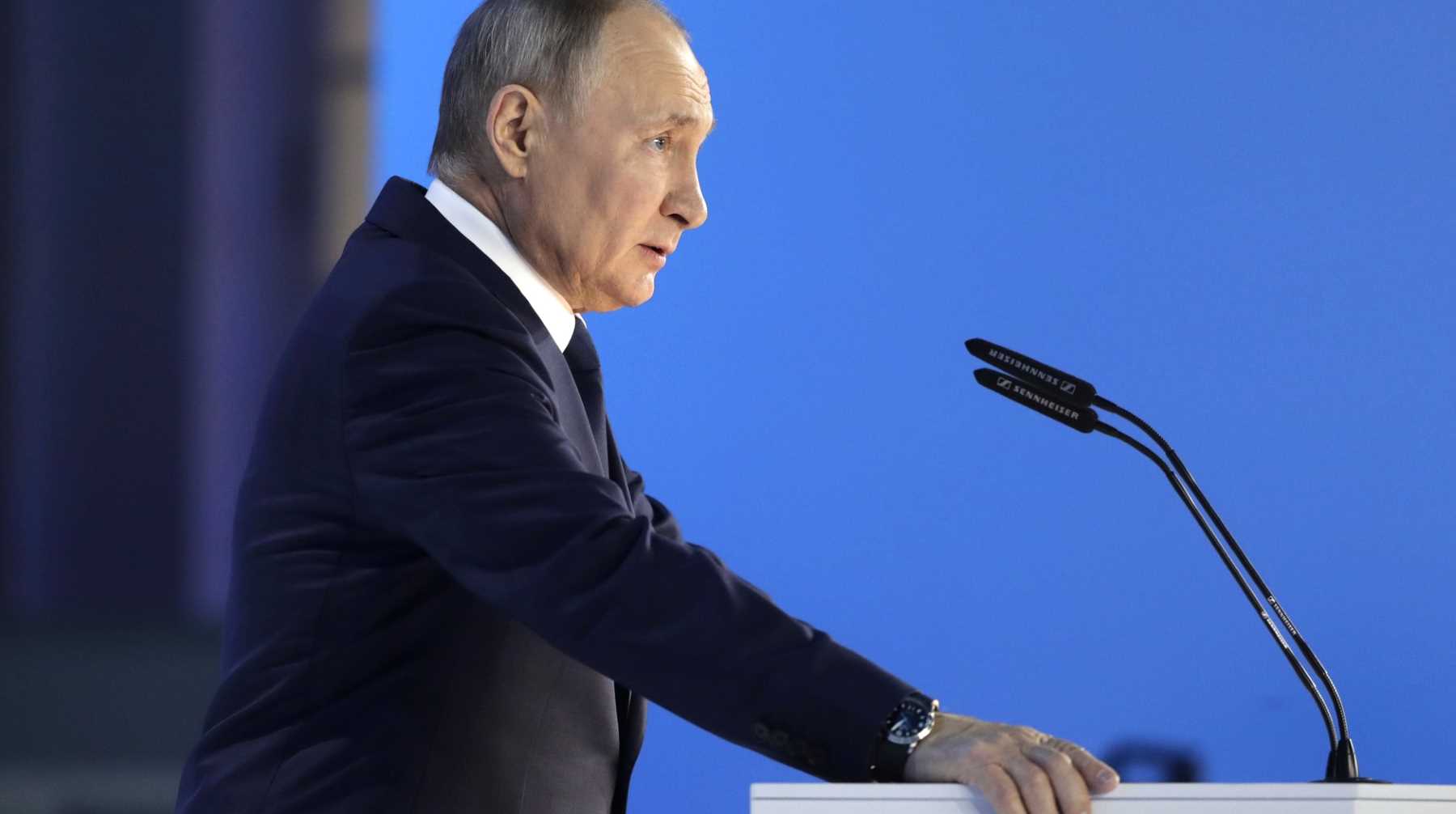Президент отметил, что Москва ведет себя довольно сдержанно, видя хамство других стран Фото: © Global Look Press / Kremlin Pool