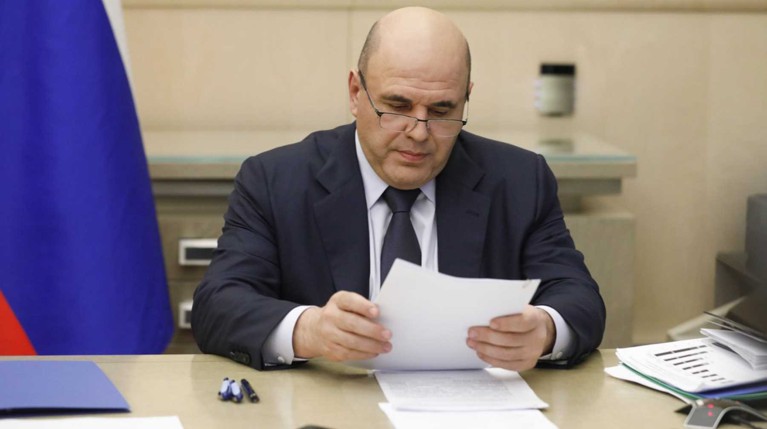 Мишустин и Кадыров возложили цветы к памятнику первого президента Чечни — Daily Storm