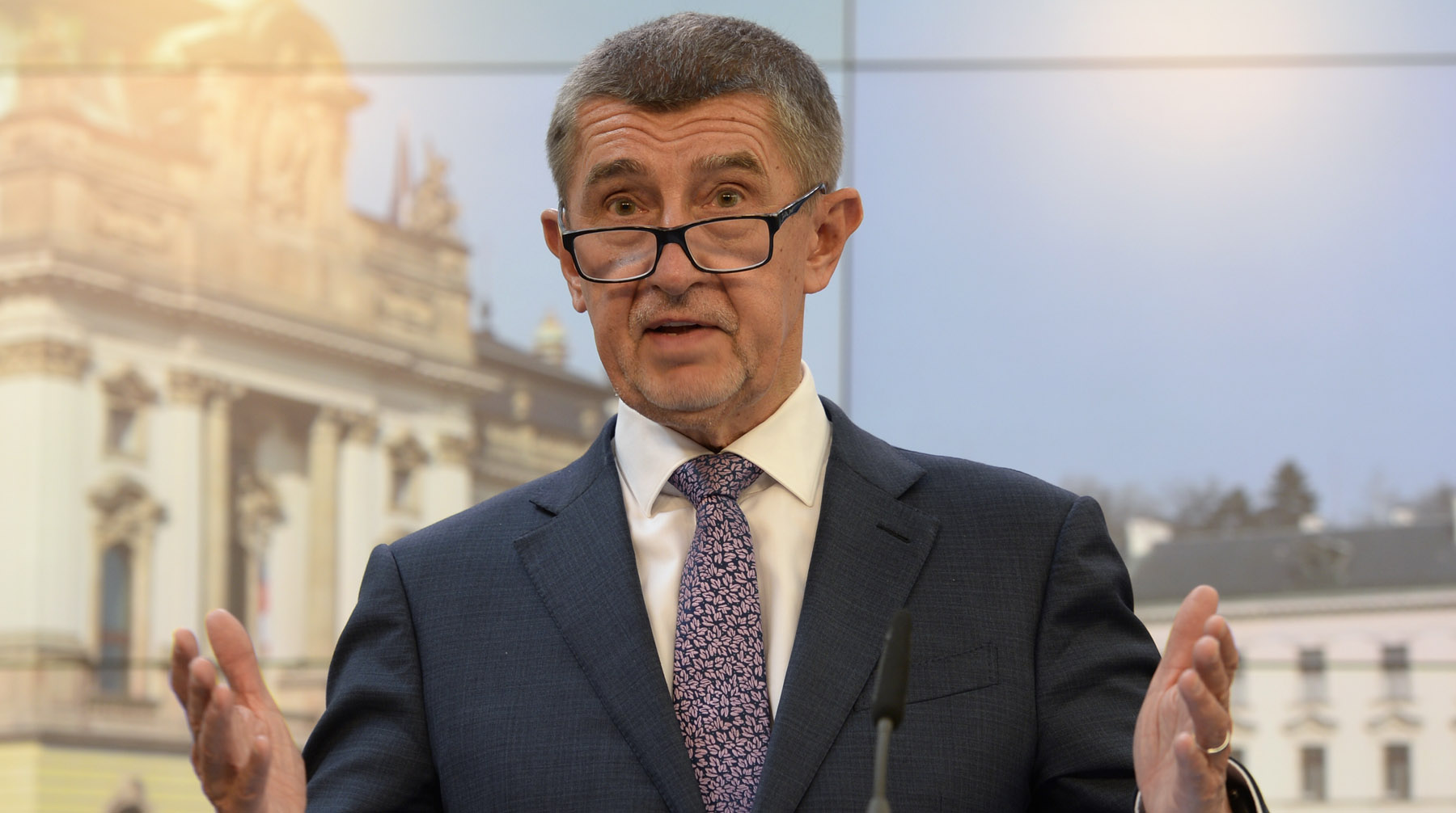 Премьер-министр республики Андрей Бабиш отметил, что Европа не должна игнорировать инцидент во Врбетице Андрей Бабиш