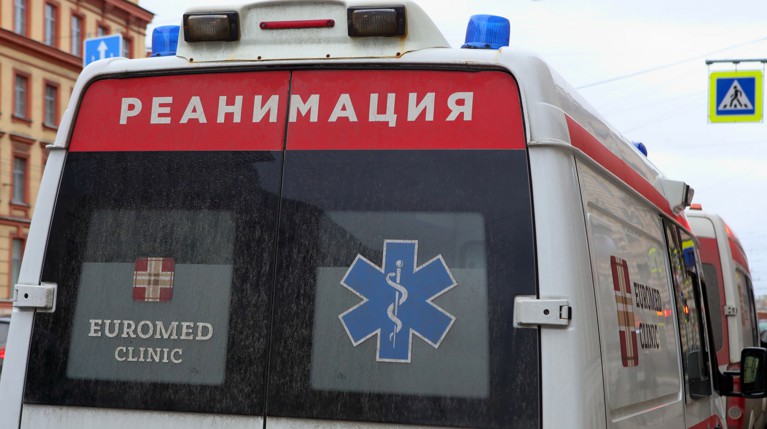 В реанимации умер 19-летний парень, подстреленный полицейским во время дорожного конфликта — Daily Storm