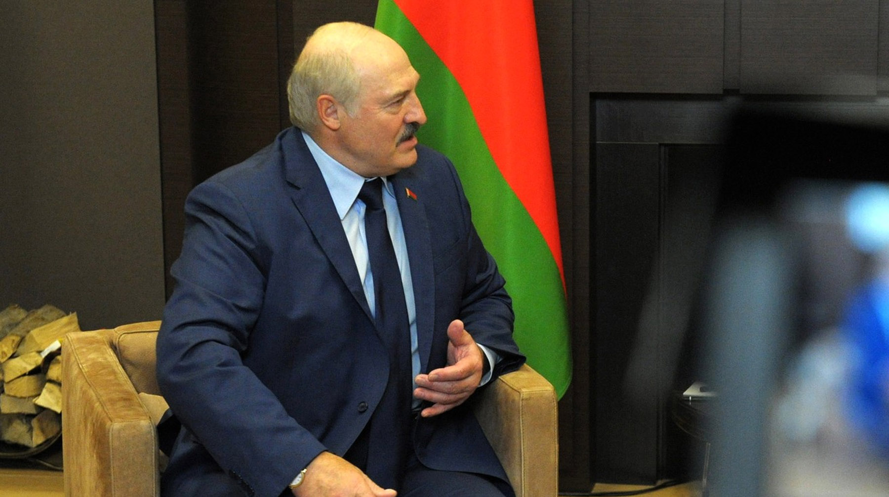 Президент России предложил белорусскому коллеге искупаться в море в Сочи Фото: Global Look Press / Kremlin Pool