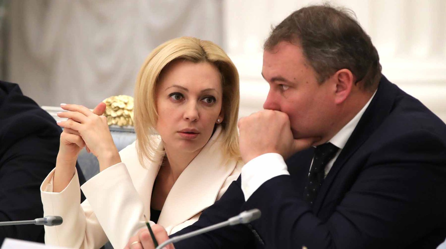 Ольга Тимофеева  и Петр Толстой