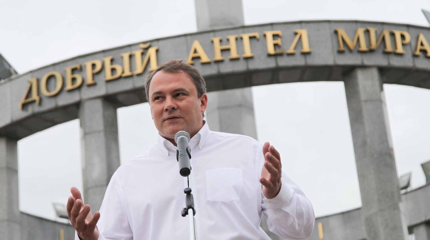 Петр Толстой