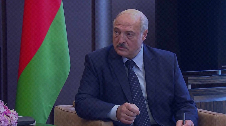 Лукашенко признал Крым российским и согласился поехать туда — Daily Storm
