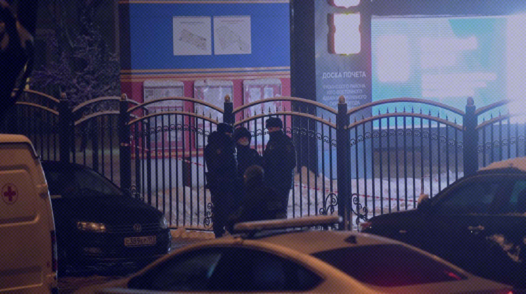Силовики находились в жилище Сергея Глазова всю ночь Фото: РИА Новости / РИА Новости