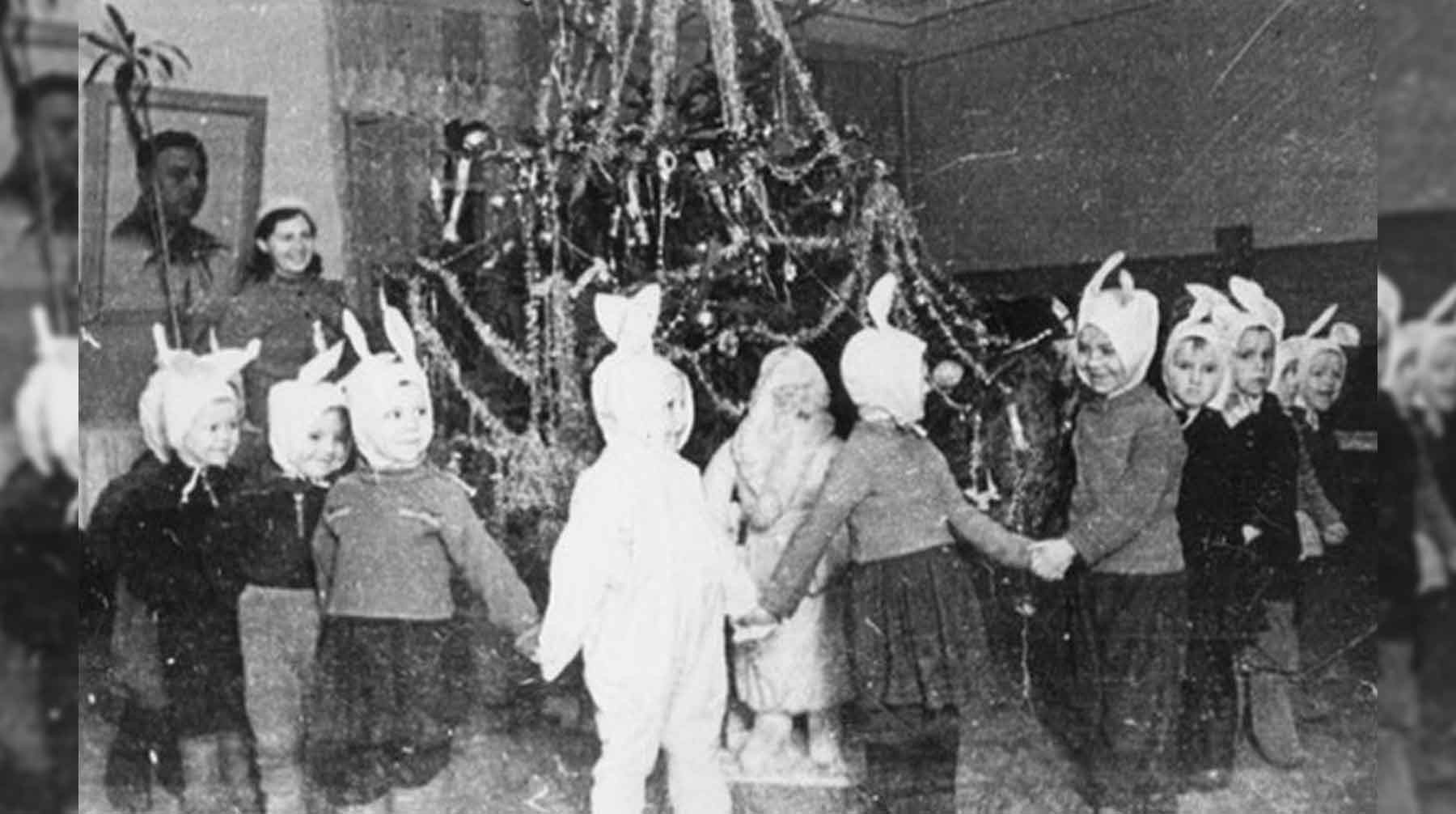 Блокадный Ленинград, новогодняя елка для детей. 1941-1942