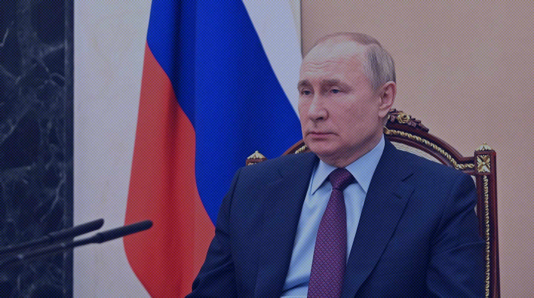 Президент отметил, что гордится быть частью сильного и многонационального народа России Фото: Global Look Press / Kremlin Pool