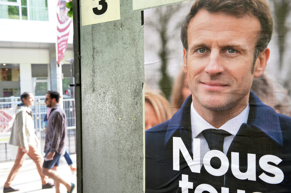 Французский лидер переизбирается на второй срок undefined