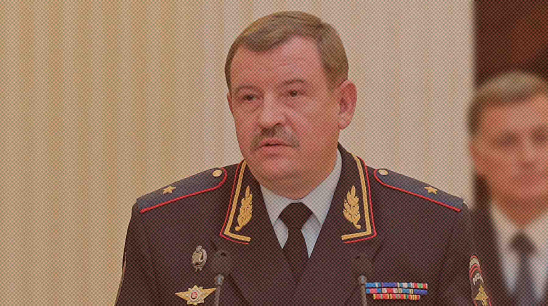 Ранее он был начальником главка МВД по Санкт-Петербургу и Ленинградской области Сергей Умнов