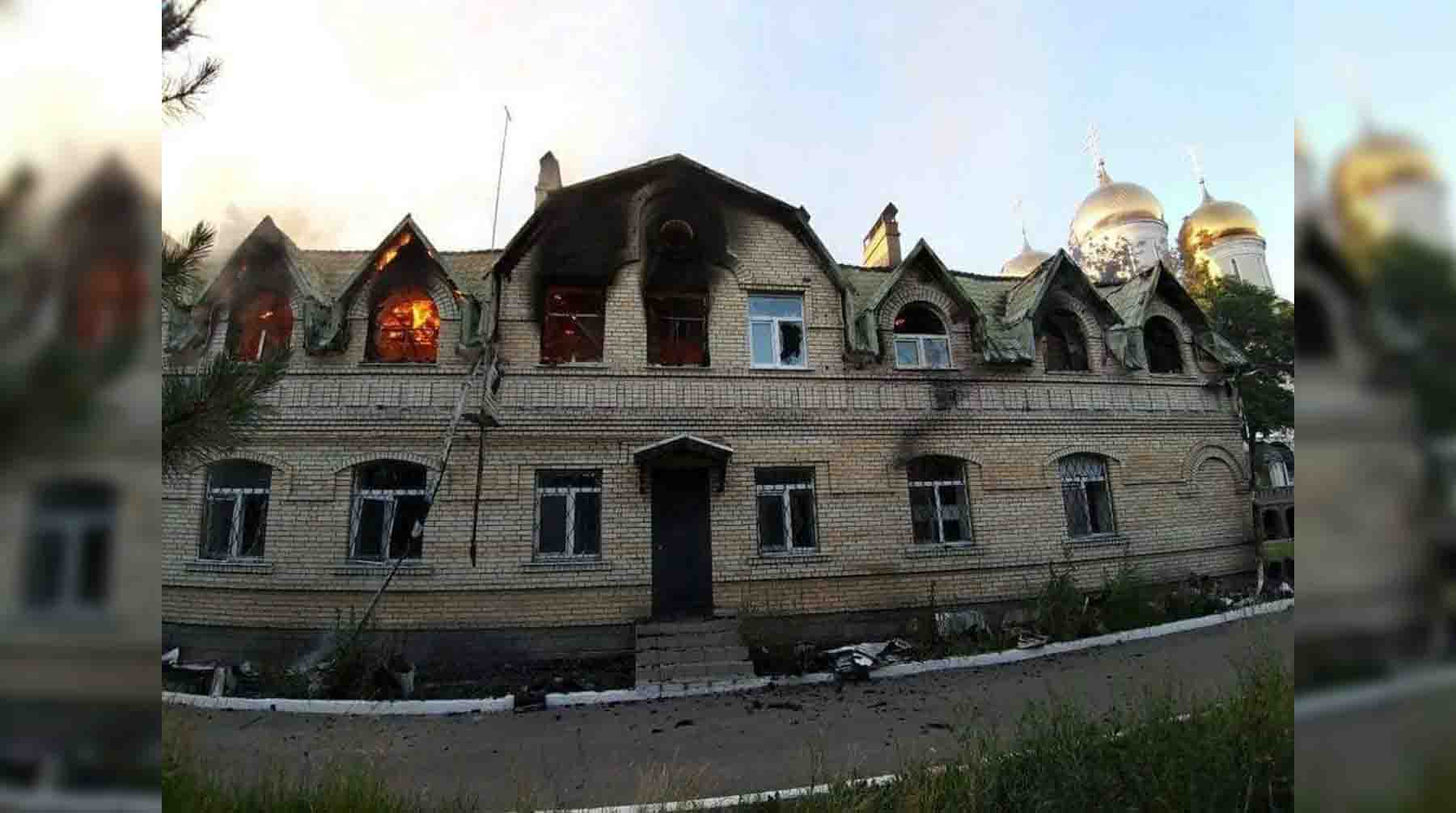 Burned one. ВСУ обстреляли монастырь. Васильевский монастырь в Донбассе сейчас.