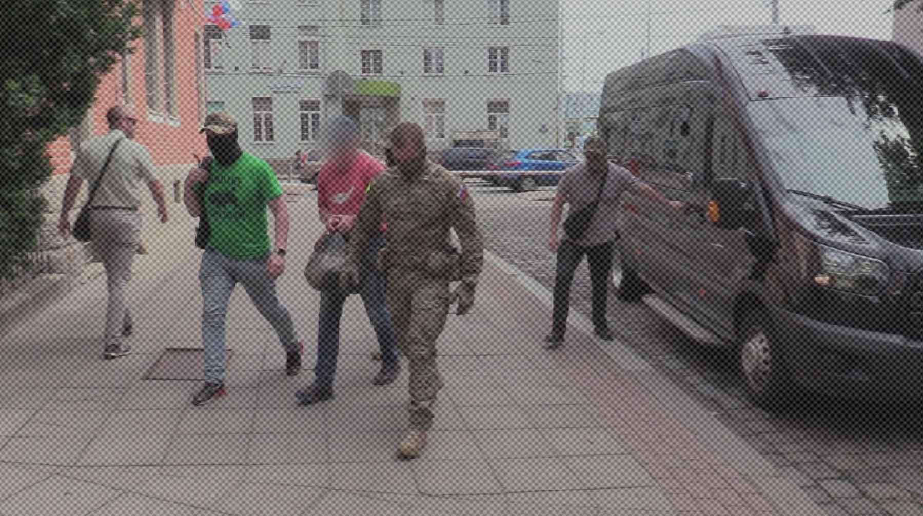 Dailystorm - ФСБ задержала в Калининграде сторонника «Азова», готовившего теракт в аэропорту