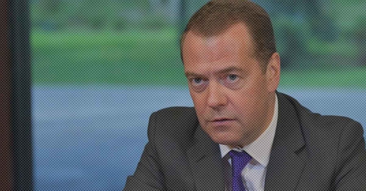 Медведев объяснил соображениями самообороны необходимость проведения ...
