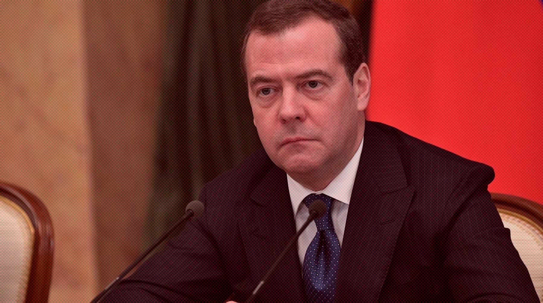 Dailystorm - Медведев заявил, что при ударах Киева по Крыму Украина «запылает»