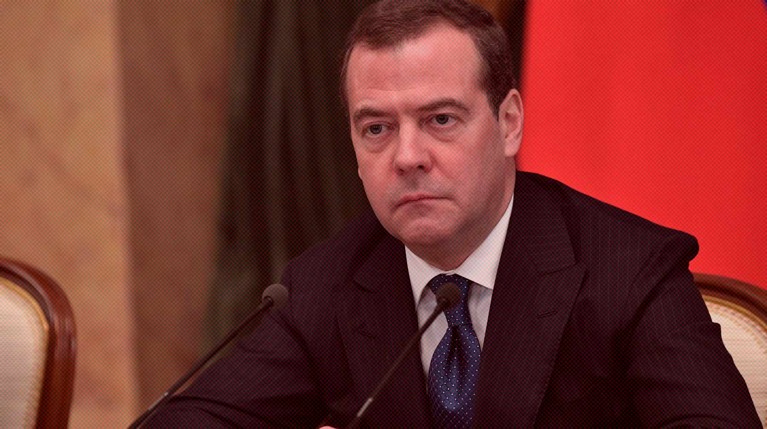 Медведев заявил, что при ударах Киева по Крыму Украина «запылает»