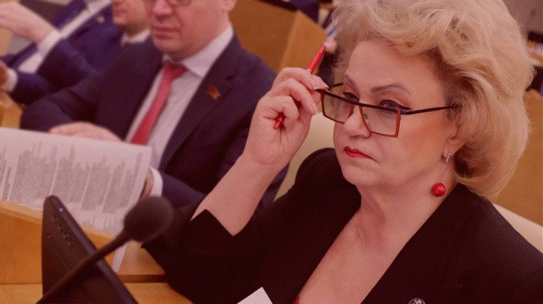 «Кому от этого лучше?»: депутат Останина назвала безобразием арест отца и отправку его дочери в приют в Тульской области — Daily Storm