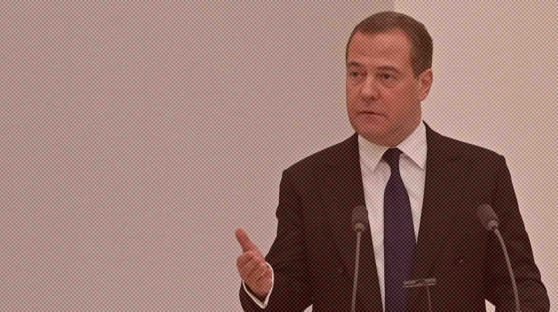 Dailystorm - Медведев намекнул на «авиапроисшествие» с сенатором США Грэмом, призвавшим сбивать российские самолеты