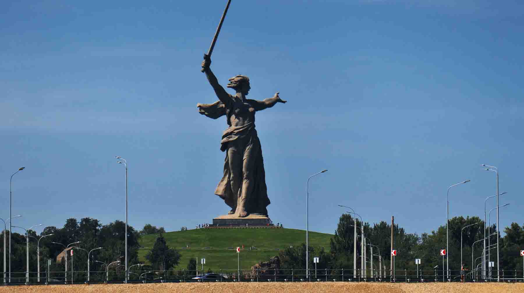 Памятник «Родина-мать зовет» на Мамаевом кургане