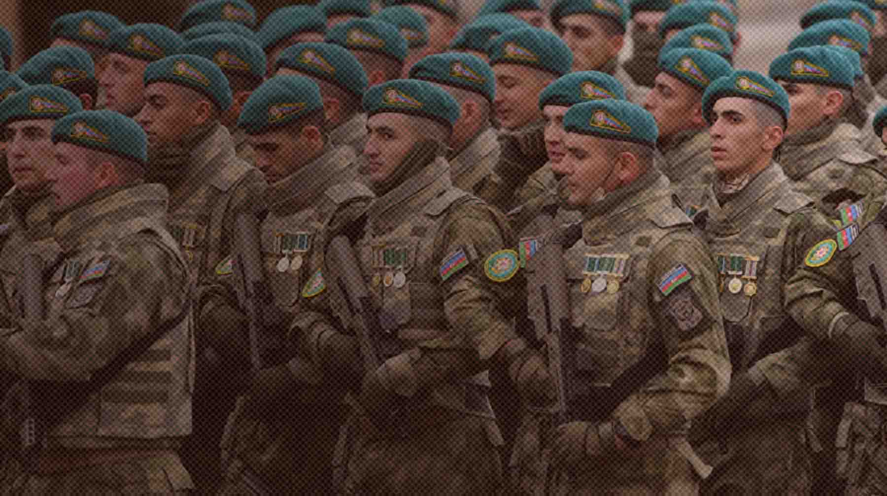 Глава непризнанной республики сообщил о массированном артобстреле Военнослужащие азербайджанской армии