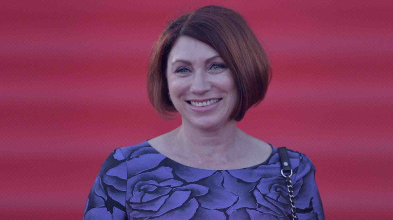 «Девочки выросли в семьях матерей-одиночек». Роза Сябитова рассказала, почему в России распадаются браки — Daily Storm