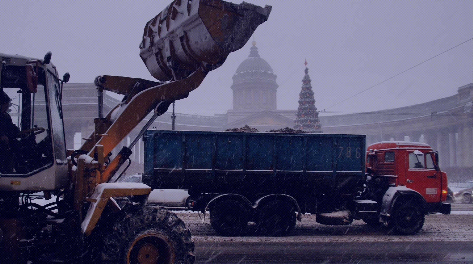 В Северной столице — сильный снегопад Фото: Global Look Press / Алексей Смышляев