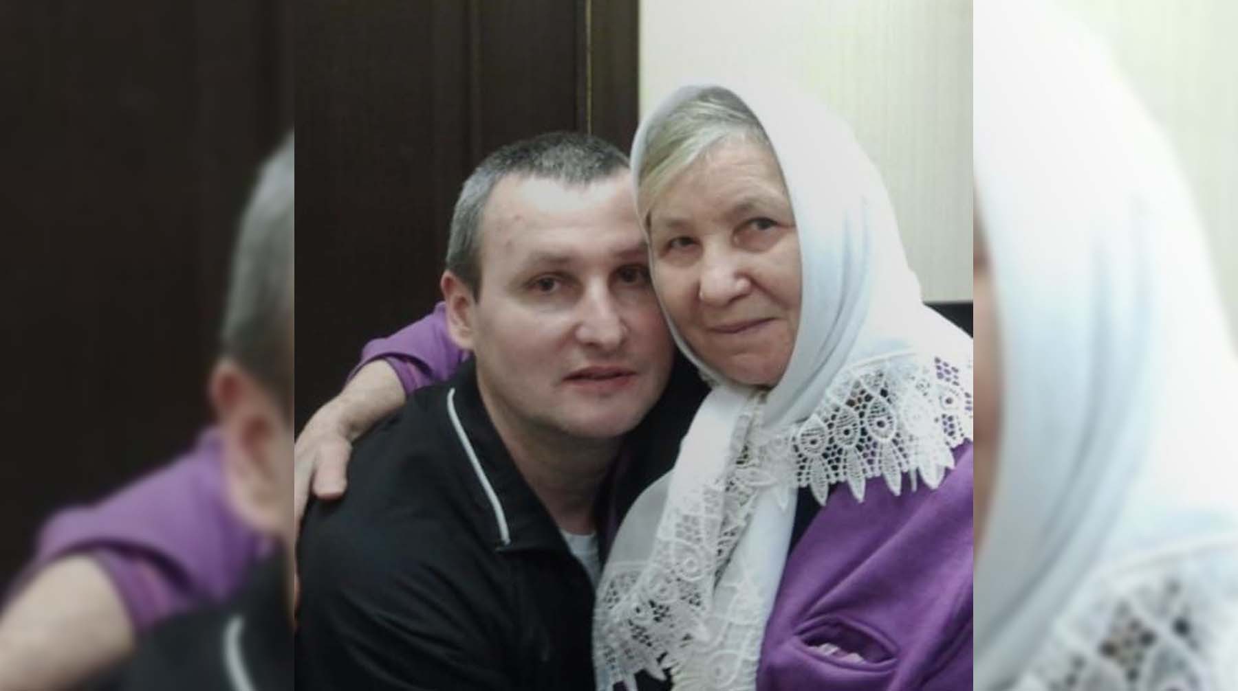 Ринат Фархутдинов с матерью