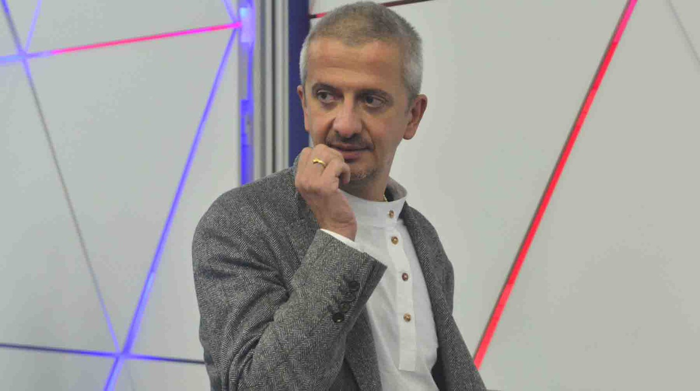 Константин Богомолов