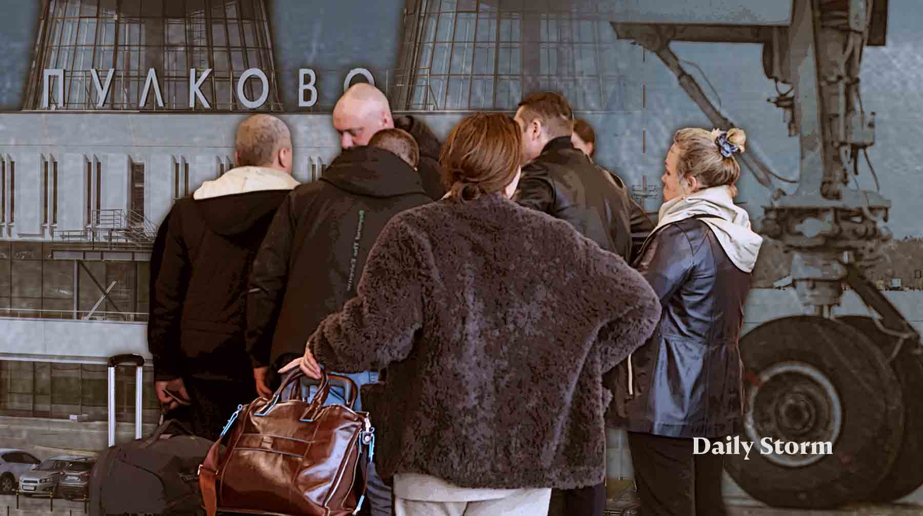 Некоторым пассажирам стало плохо. Лайнеры отправили туда из аэропортов Москвы Коллаж: Daily Storm