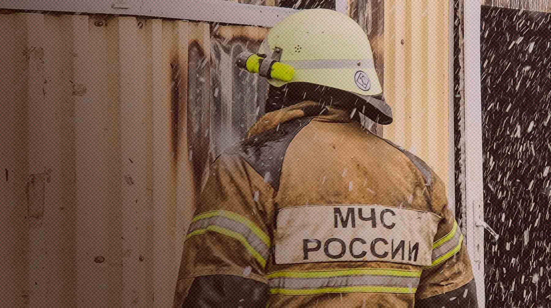 На месте происшествия работают спасатели Фото: Global Look Press / Руслан Яроцкий