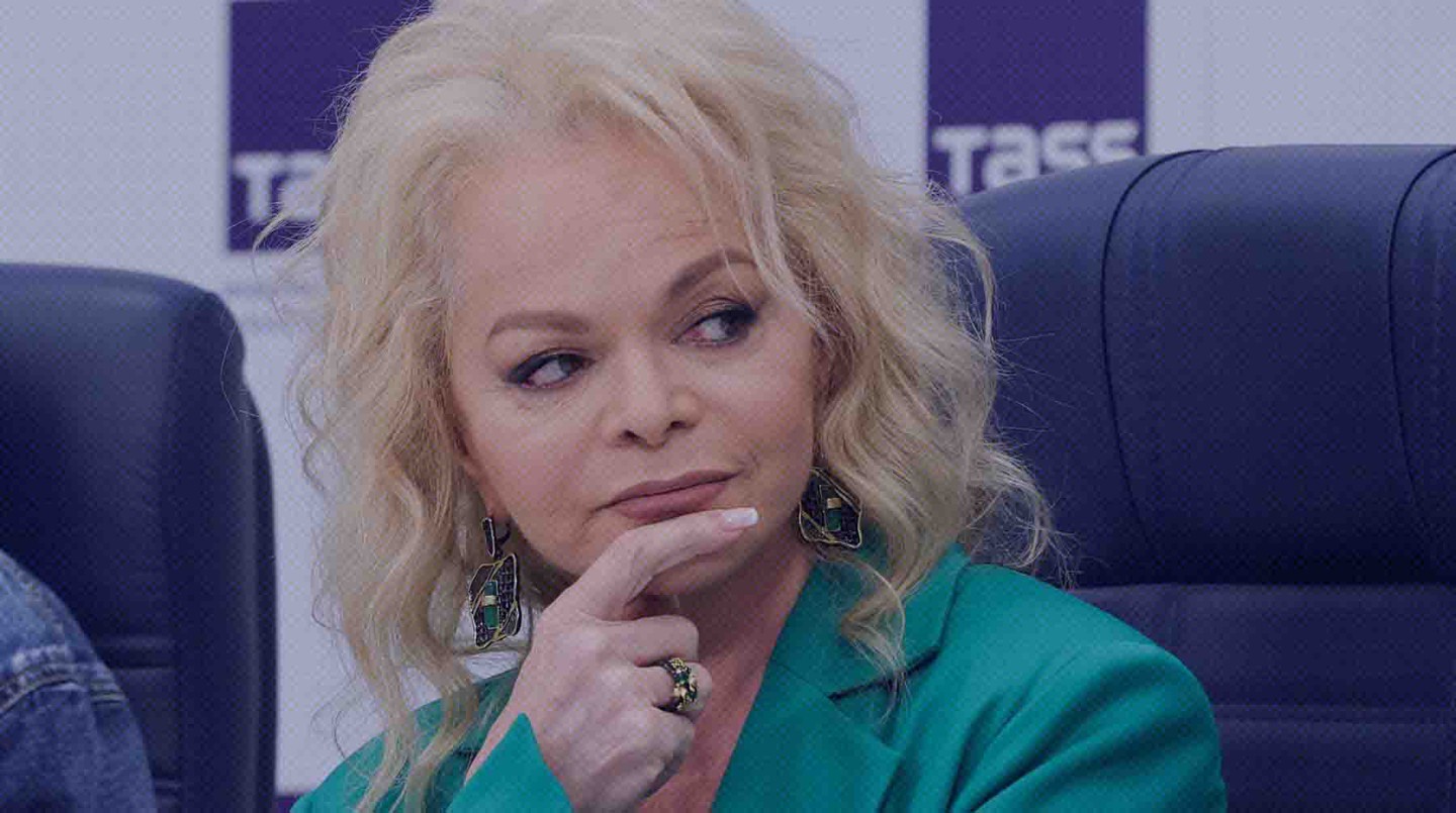 Она надеется на скорейшее восстановление прежних связей Лариса Долина
